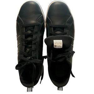 Adidas Black/ Silver Sneaker